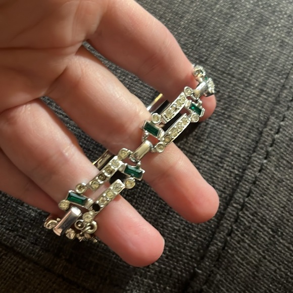 Vintage Sarah Coventry Emerald Ice Bracelet & Earrings Jewelry Set - Picture 8 of 16